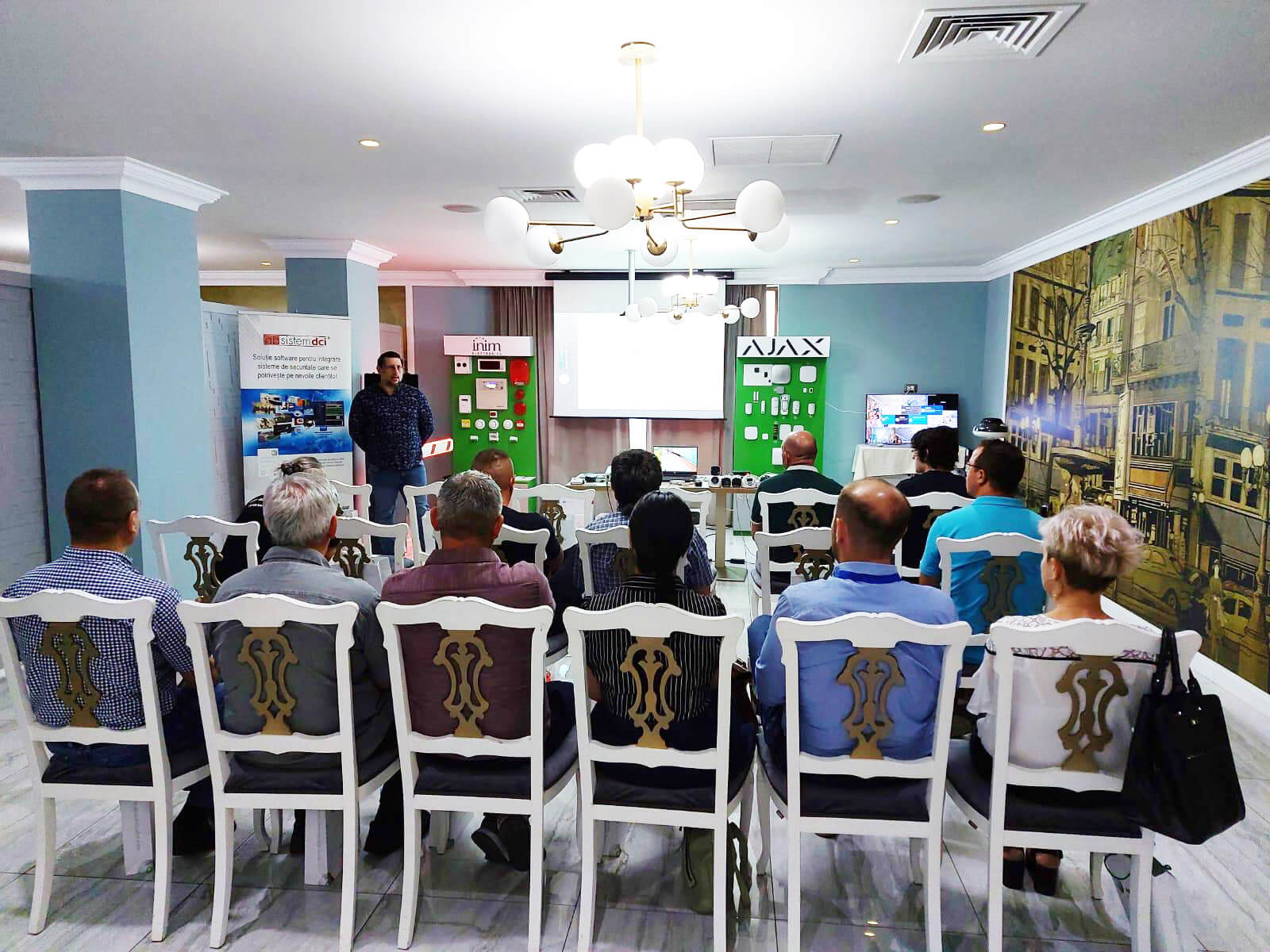 Roadshow de prezentare iDEA Classic, visita la Cluj si Timisoara
