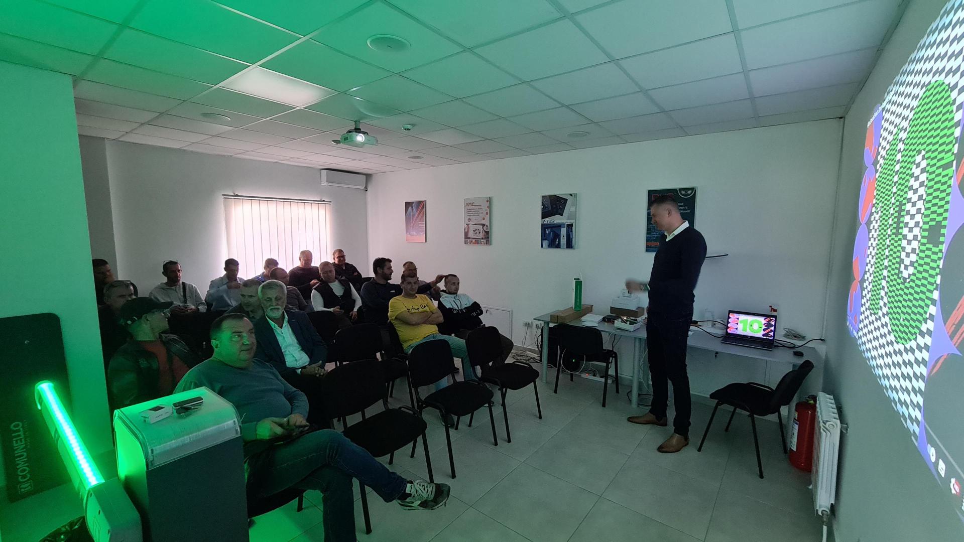 Organizovano praćenje Ajax Special Event- a
