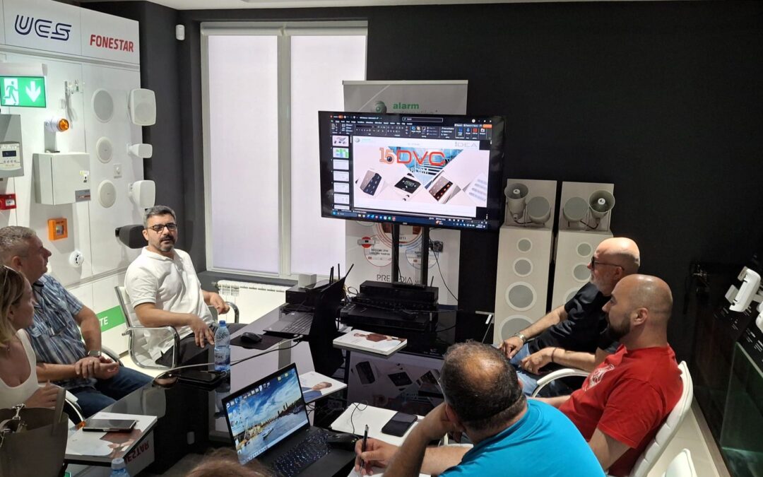 Nova era edukacija u Rumunjskoj započela Intercom Workshopom u Bukureštu