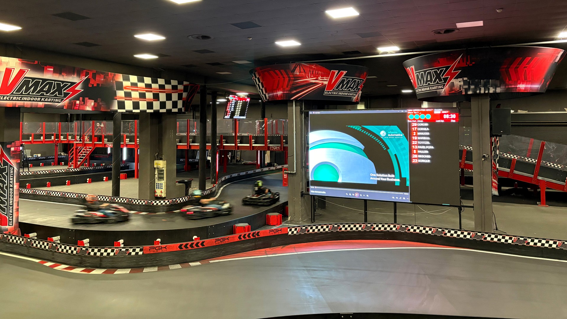 Alarm automatika Open Days u Bukureštu: sigurnosna rješenja uživo i veliko karting druženje